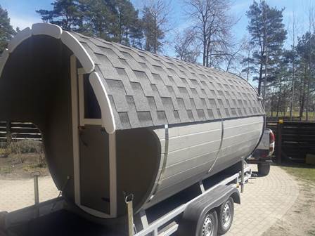 Mucu pirts transportējama uz piekabes